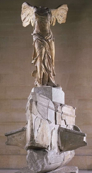 [:vi]Winged Victory of Samothrace-Lourve[:]